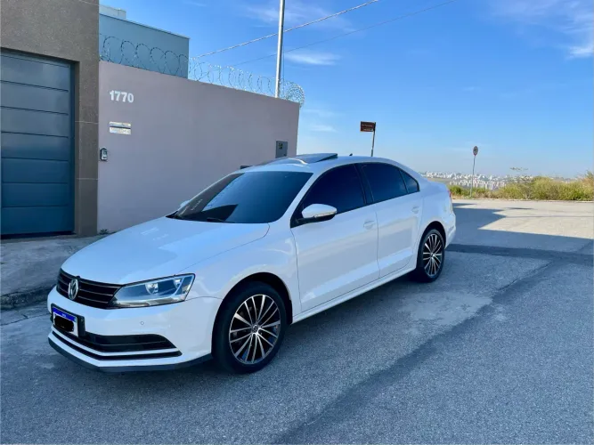 Volkswagen Jetta Comfortline 2.0 T.flex 8V 4P Tipt. 2015