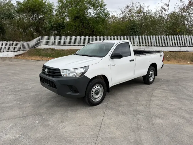 Toyota Hilux CS 4X4 2.8 TDI Diesel Mec. 2024