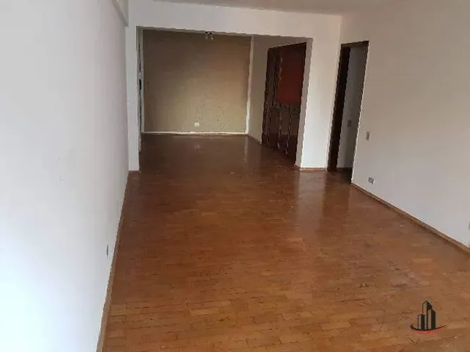 Apartamento amplo de 125m² com 3 quartos sendo 1 suíte no Centro de Uberaba | Edifício Aba