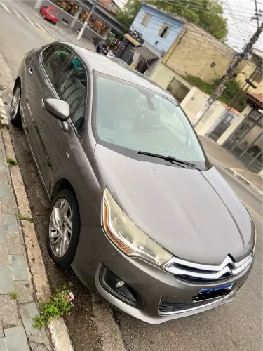 Citroen C4 Lounge Exclusive 1.6 Turbo 4P Aut. 2014