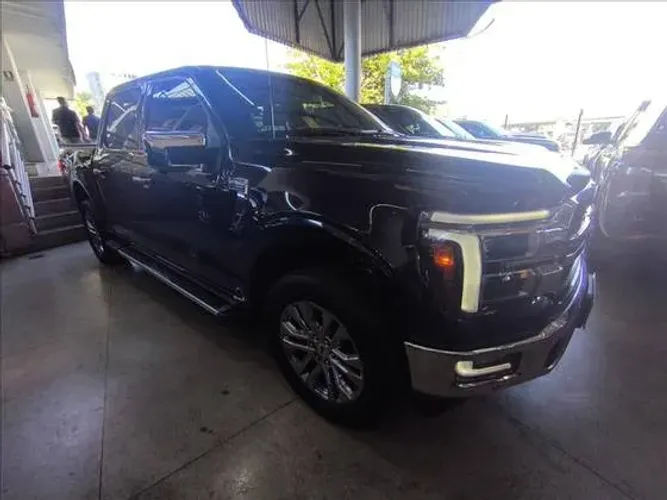Ford F-150 Lariat 4X4 5.0 V8 2024