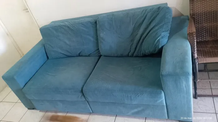 SOFA 3 LUGARE R$ 300 