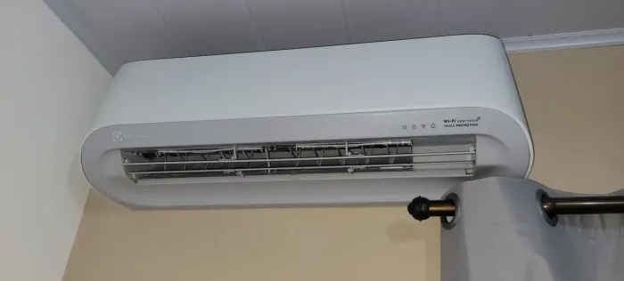 Ar condicionado inverter electrolux 9000 btus, pouco mais de um ano de uso!!