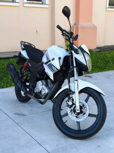 Fazer SED 150cc Flex Branca 2015 Único dono (Revisada + Baixa km)
