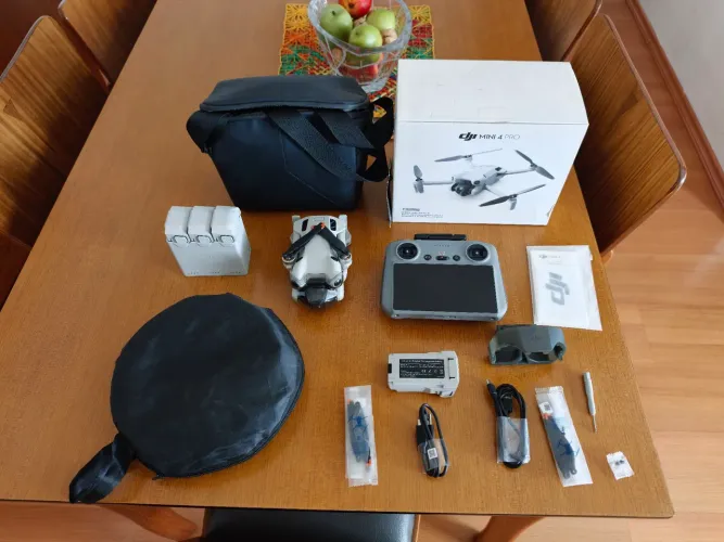 Drone Dji mini 4 pro flymore 4 baterias.