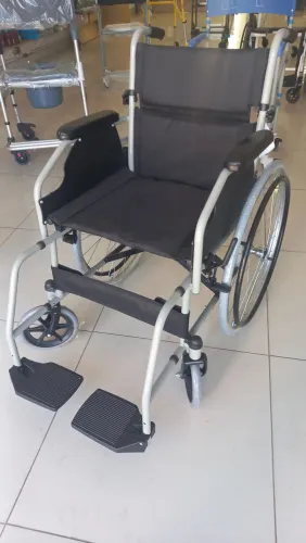 CADEIRA DE RODAS