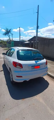 Peugeot 207 Active 1.4 Flex 8V 5P 2014