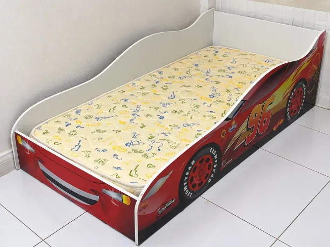 Cama Infantil Carro de Corrida Vermelha - Usada