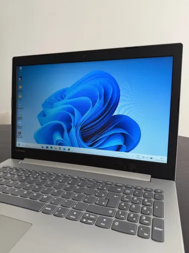 Notebook Lenovo Core i3 7ª Geração - SSD 240GB - 4GB RAM - Windows 11