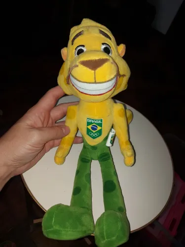 Pelúcia do Ginga, o mascote oficial do Time Brasil nos Jogos Olímpicos Rio 2016. 