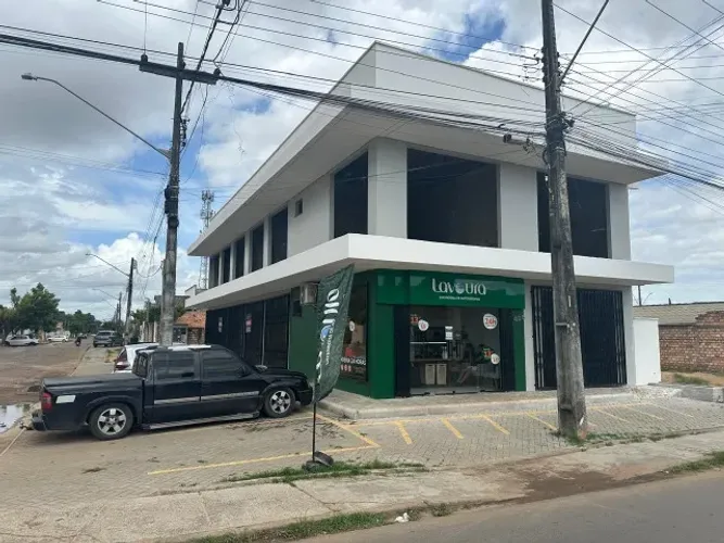 Aluga-se sala comercial nova Prédio bem localizado no Jardim Primavera