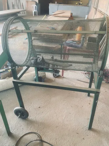 Vendo máquina hidráulica para prensar tijolos ecológico