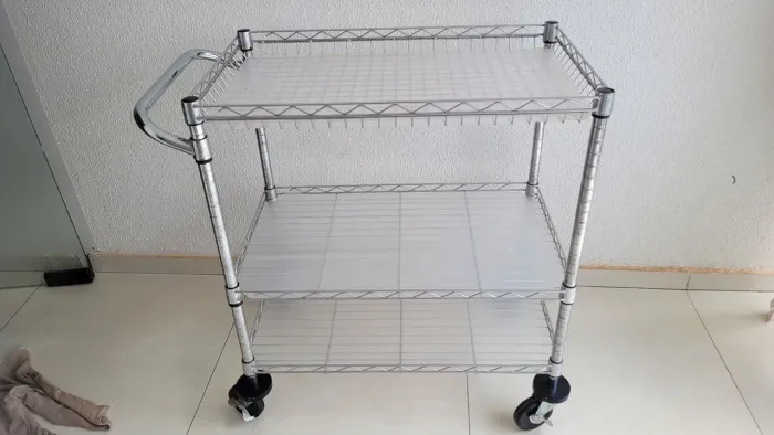 Vendo carinho para cozinha