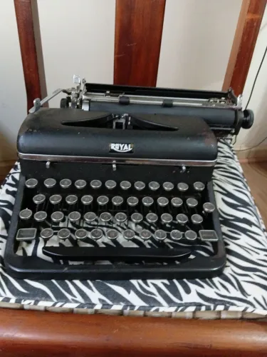 Maq escrever ROYAL