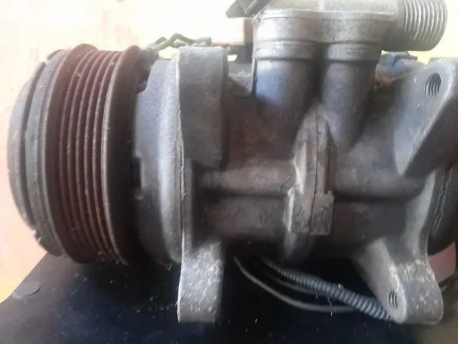 Compresor arcodicionado veicular universal grande