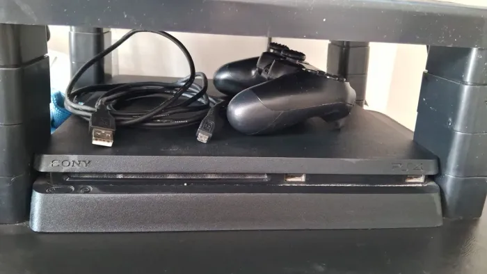 Playstation 4 - Slim