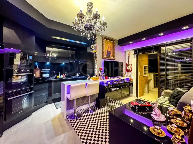 Apartamento com 2 quartos (1 suite) com 55m² no Itacorubi.