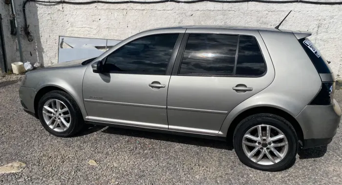 Volkswagen Golf Sportline 1.6 MI Total Flex 8V 4P 2013
