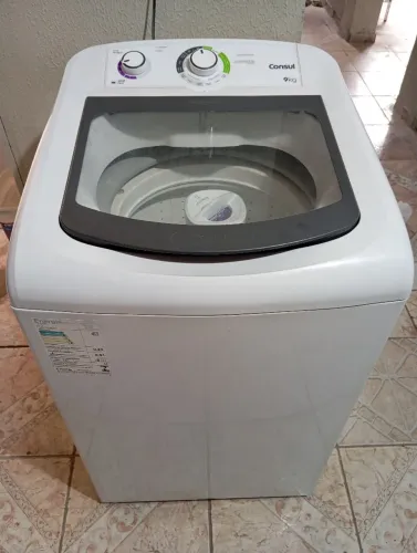 MÁQUINA DE LAVAR CÔNSUL 9KG SEMI NOVA ACEITO CARTÃO DOU GARANTIA FAÇO A ENTREGA