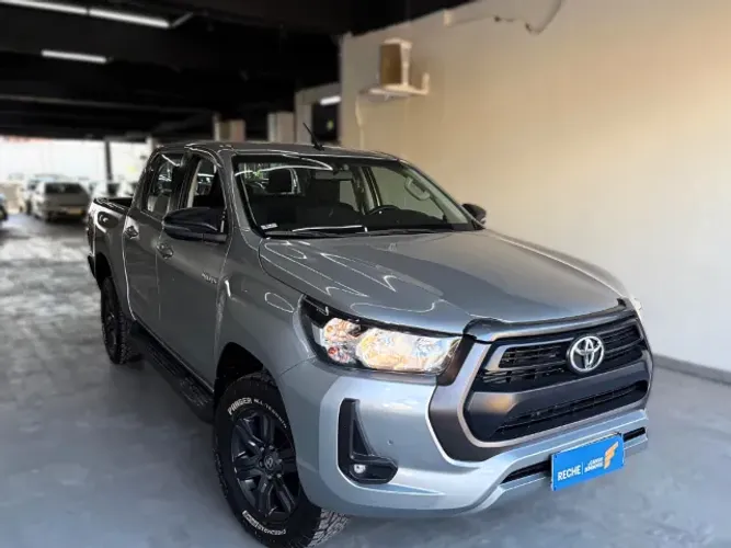 Toyota Hilux CD SR 4X4 2.8 TDI Diesel Aut. 2024