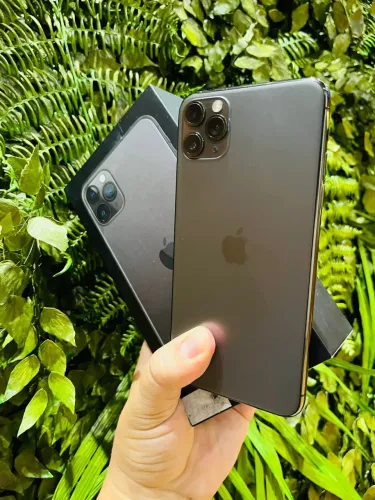 iPhone 11 Pro com garantia / venha você também 