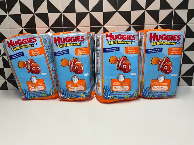 Fralda aquática Huggies Little Swimmers 4 pacotes com 10 unidades M-G