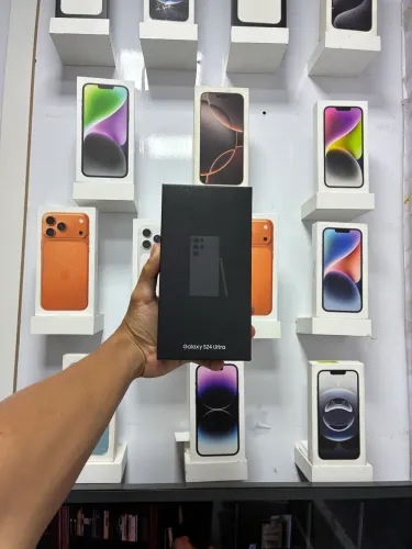 Samsung Galaxy S24 Ultra - ( Lacrado )
