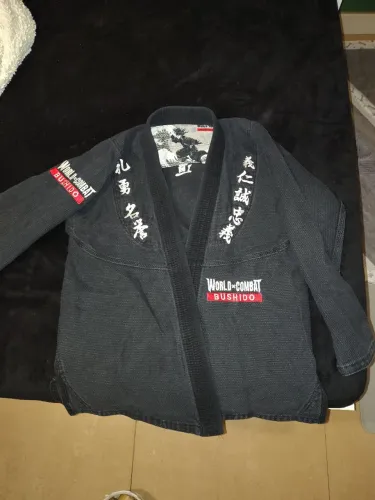 Kimono World Combat Bushido Tamanho A2