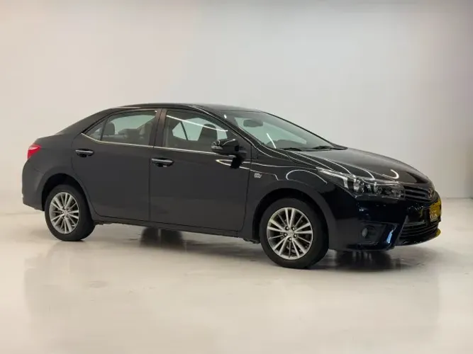 Toyota Corolla Altis 2.0 Flex 16V Aut. 2015