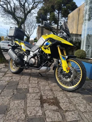 SUZUKI V-strom 1050 XT modelo 24/25
