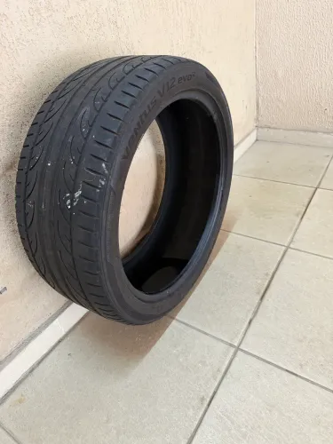 Pneu seminovo Hankook aro 20