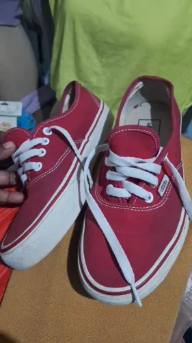 Tênis vans vermelho Tam 35
