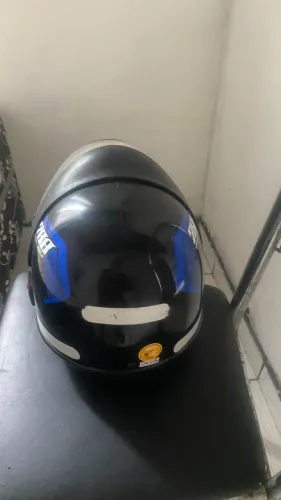 Vendo ou Troco capacete semi Novo ! 