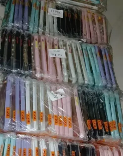 Vendo 99 capinhas para iphone e Android 