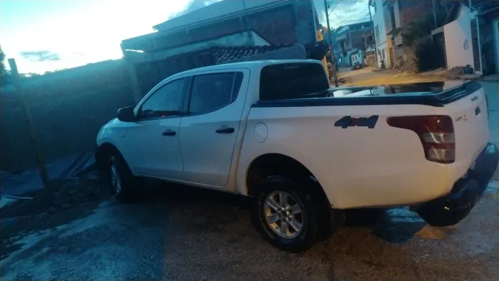 Mitsubishi L200 Triton Sport GLX 2.4 CD Diesel Mec. 2019