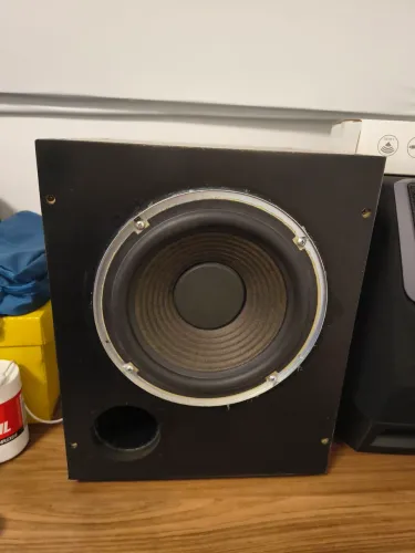 Subwoofer passivo DIY com falante Sony 8 pol