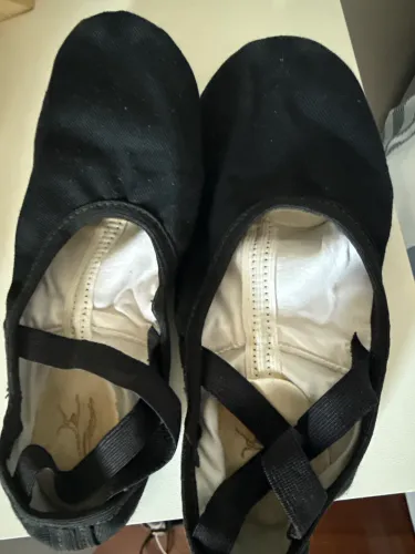Sapatilha meia ponta capezio pluma preta 36