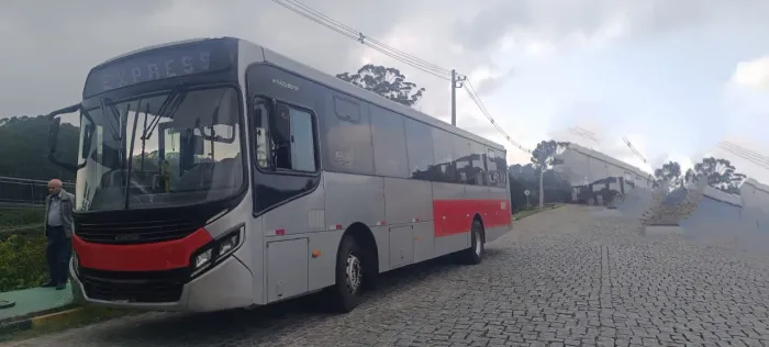 MB 1721 2015/2/15 36L e ar $185