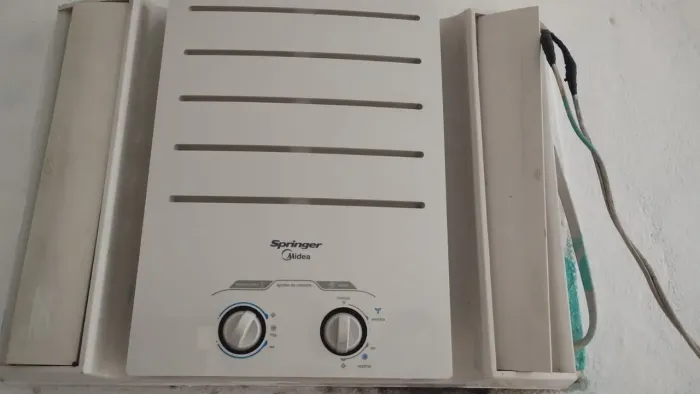 Ar condicionado semi novo