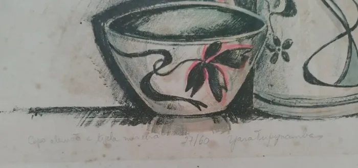 Obra de Yara Tupynambás "Copo alemão e tigela mineira".