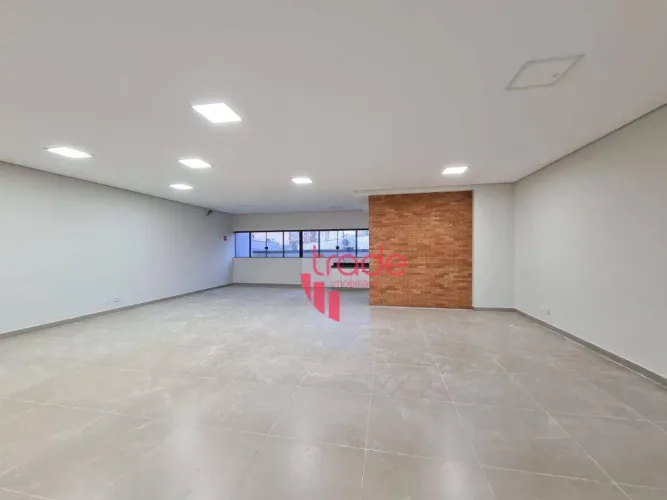 Loja Comercial para Alugar no Bairro Alto da Boa Vista em Ribeirão Preto com 03 pavimentos