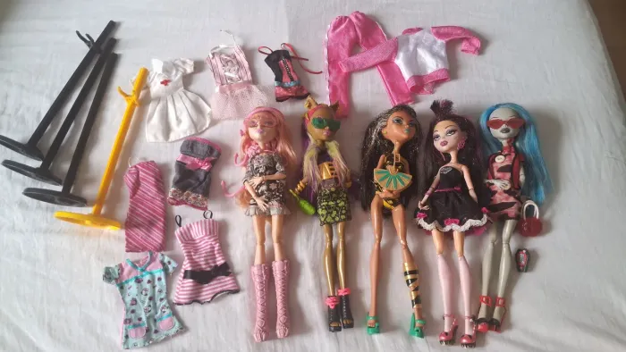 Monster high preço na descrição 
