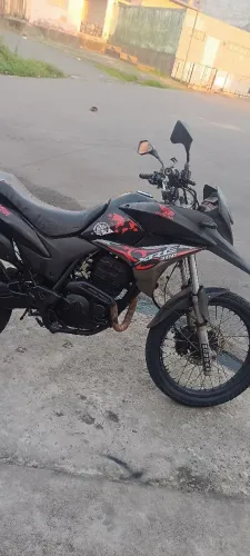 Vendo XRE 300 modelo 2010,2011