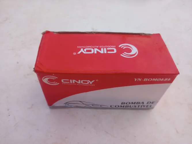 Vendo bomba de combustível universal.