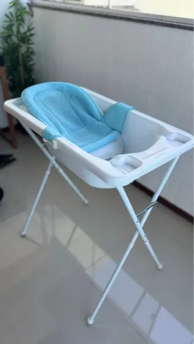Banheira bebê com base e encosto