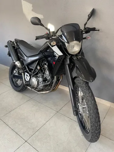 XT 660 R Muito nova 2013