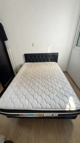 Cama box Casal com colchão molas 