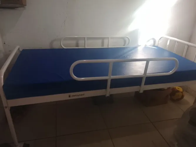 Cama hospitala com coxão novo d3