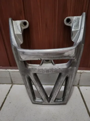 Bagageiro pra moto Suzuki