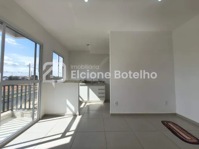 Apartamento para aluguel no Jardim Inconfidência, Uberlândia/MG 55m² com lazer e portaria